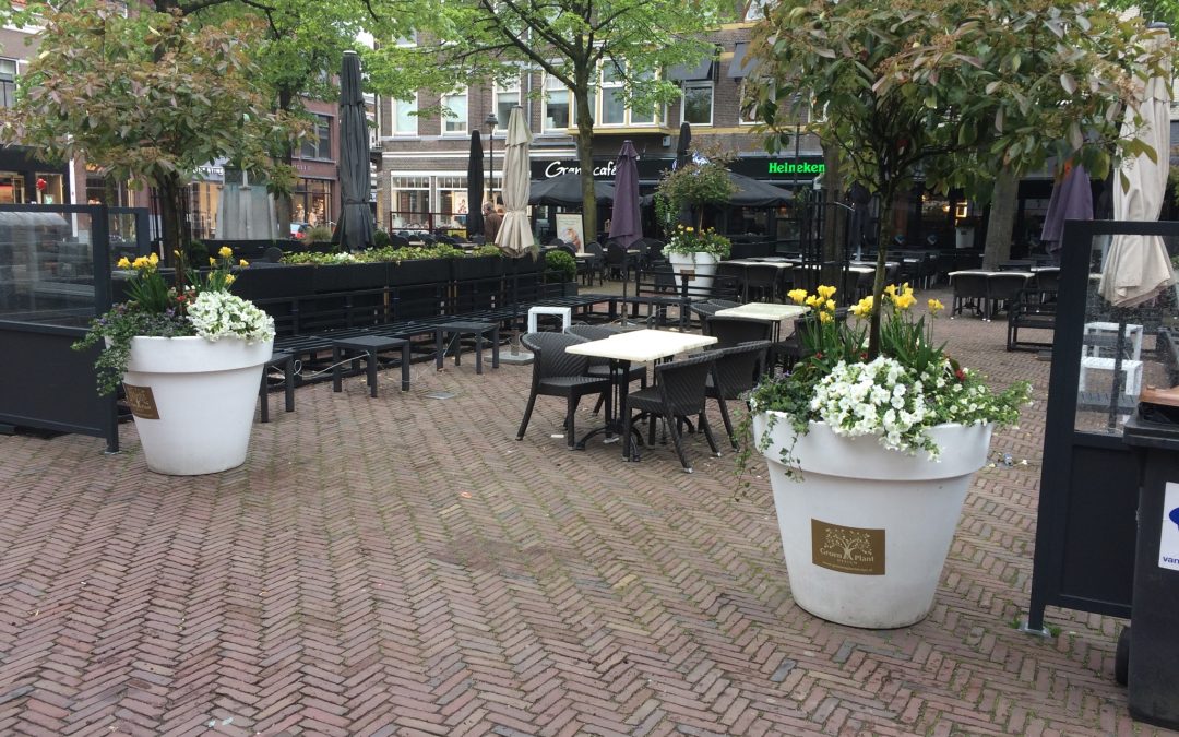 Plantenbakken bij Restaurant Jules Verne in Apeldoorn
